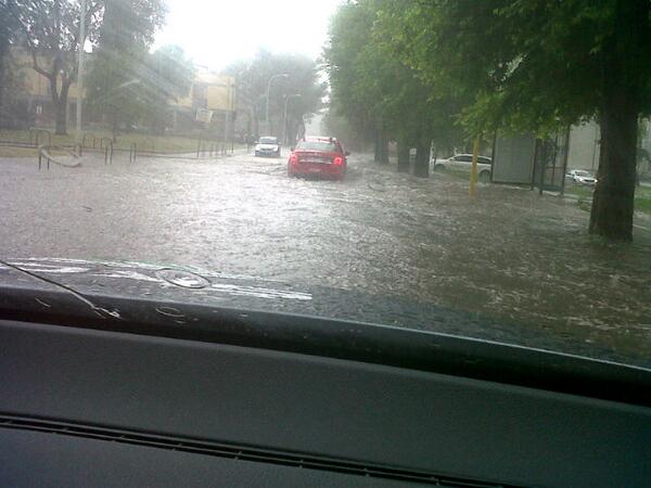 micacquarone's tweet photo. @giroditalia Matera. Water. Ice. Streets are now rivers. Unbelievable... #giro http://t.co/LQKcD4ttWA