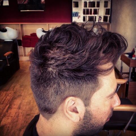 Olly_Marmon's tweet image. Bringing a new edge to men's hairdressing @chilli_reds #restyle #quiff