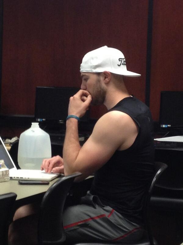 Mike_Parks92's tweet photo. Fat @clarkesaunders http://t.co/VQys6O48KS