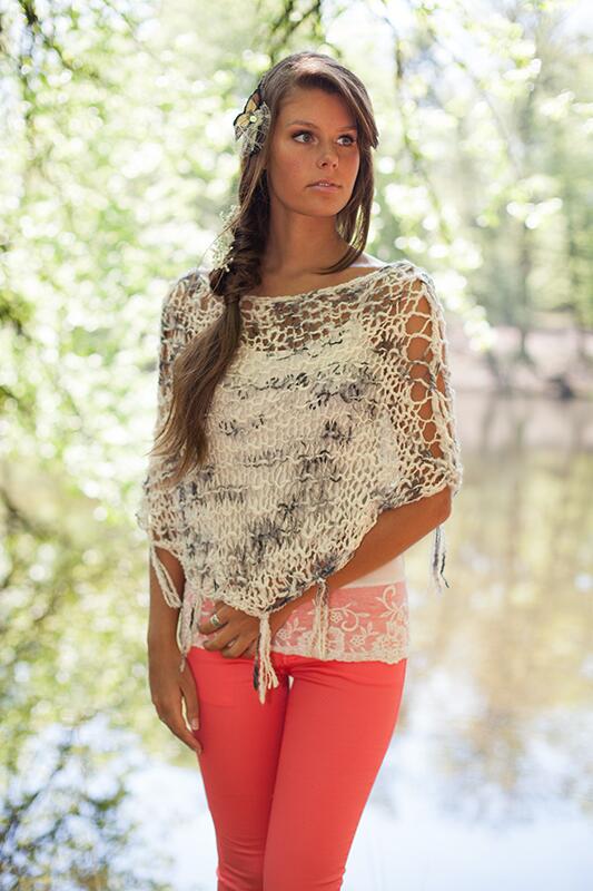 CreationMohair's tweet photo. Poncho laine vierge et coton Thésée disponible aussi dans les kit à tricoter... http://t.co/5Nq2U6d8Yh