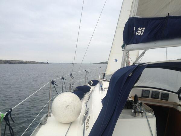 hansristner's tweet photo. Sails up ...no summer in sight but the standard raiiiiiiin http://t.co/6rCbzJ5LrO