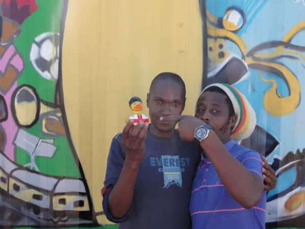 GAdv_george's tweet photo. @GAdv_Claudiab @GAdv_subaru @GAdv_Sten @GAdvSaraT It's true- People here are so friendly, I feel like a famous duck! http://t.co/0EFngjvEoK