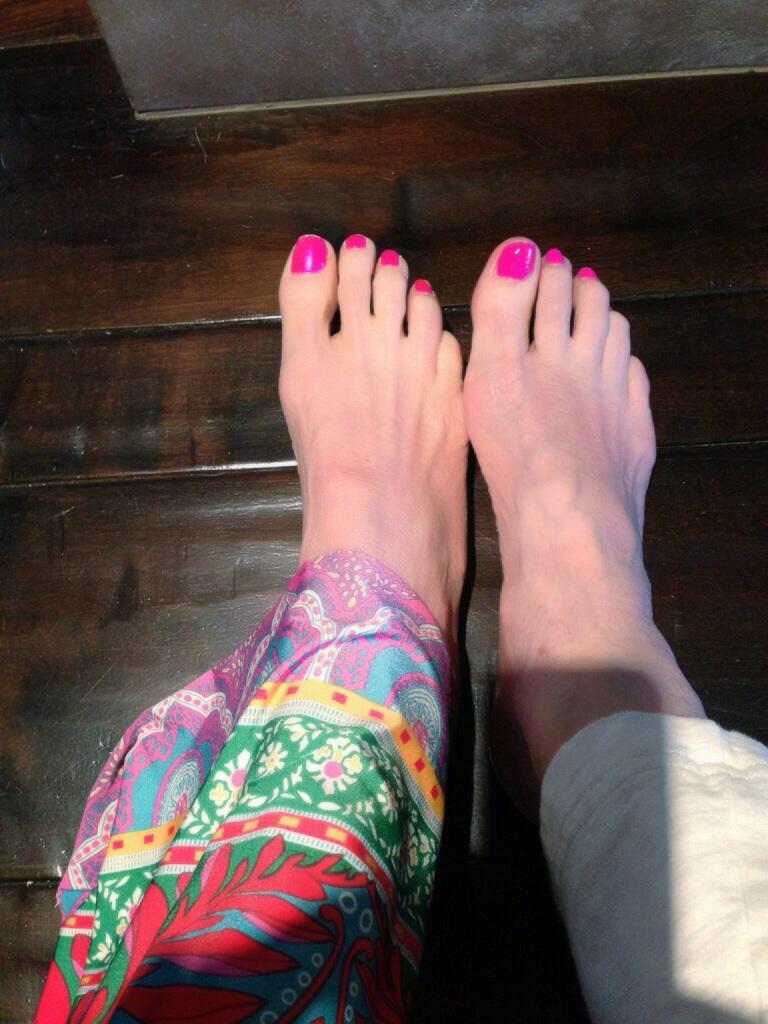 Cher on Twitter: "Mom wanted some polish & when i looked down to see