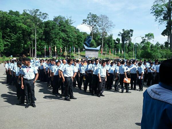 Lailiana79's tweet photo. Pembahagian kump plkn pd 6 mei @aadkmlktgh @Maizura2012 @AADKMelaka @Azmi2329 http://t.co/qlDrHjkUIe