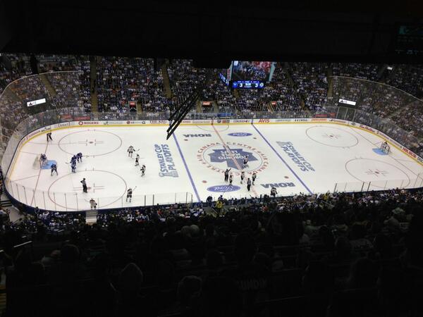 Built_4DTough's tweet image. Because I can make it into the stadium, no big deal.  #whatsecurity?