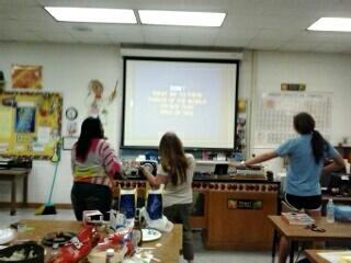MasonCatie's tweet image. Karaoke party in anatomy! #awesome  #fakeschool