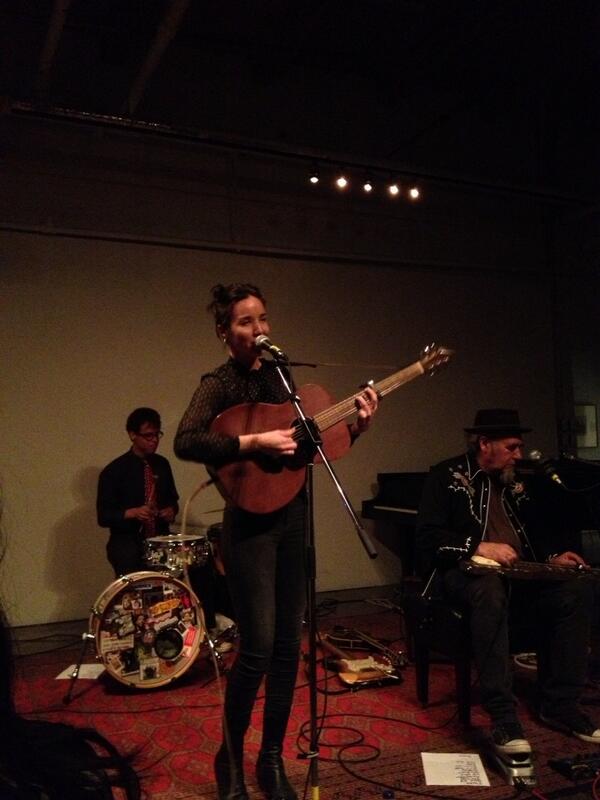 Vacay.ca tweet media