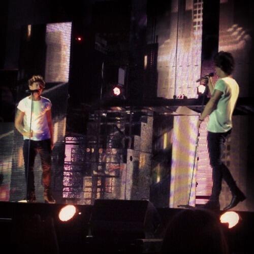 Directioners One Direction Stockholm Suecia Fotos/Videos