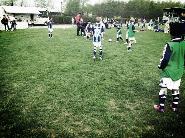 Uppvärmning A10 Halör cup 2013 #DIFboll #fullfartframåt