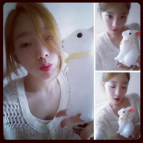 [PIC][20-01-2014]SELCA MỚI CỦA TAEYEON VÀ MẸ CÔ BJzvewXCEAAdwMp