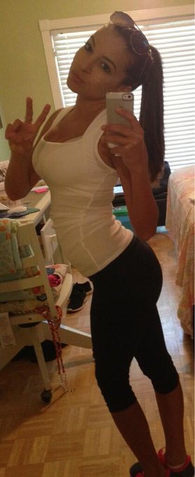 Off to the gym ✌ training with ms Ronda today http://t.co/2sGlCoZetw<a href="/tag/undercoverthursday"class="tags"><span>#undercoverthursday</span></a>