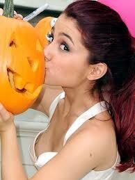 CelebrityBoob's tweet photo. Ariana Grande http://t.co/y2ncbRH00s
