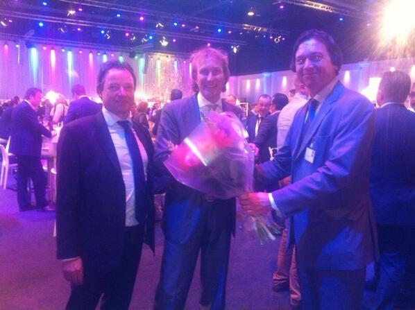 <a href="/obvion/">Obvion Hypotheken</a> feliciiteert Frank Paalman van de Hypotheekshop Den Bosch met behalen titel hypotheekadviseur van het jaar.