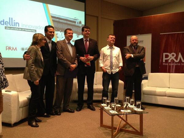 INEXMODA's tweet photo. @inexmoda y @cebotero presentes en Panel Medellín ciudad innovadora con @Eafit y #RevistaP&M http://t.co/5yRLDbHmu2