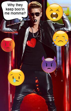 Snapicon's tweet image. Broken Hearted Bieber! #boo'd #2013 #billboard #award #leather #biebernation