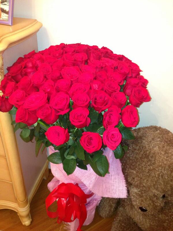 Aisaulesha Bakhytbek Su Twitter S Dnem Rozhdeniya Menya Spasibo