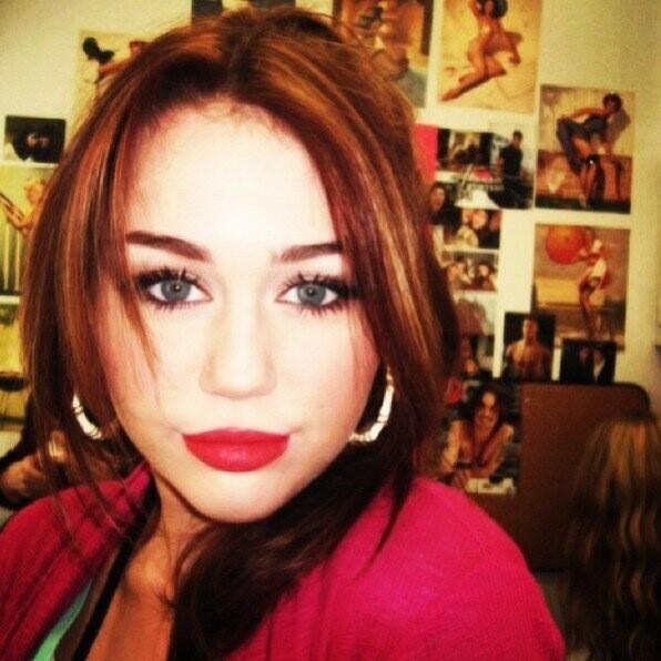 Miley Stewart tweet media