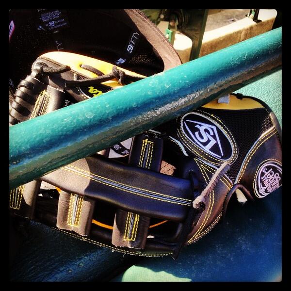 sluggernation's tweet photo. This glove is ready to make some sick catches. Is yours? #ProFlare http://t.co/cbUgsO7AWB