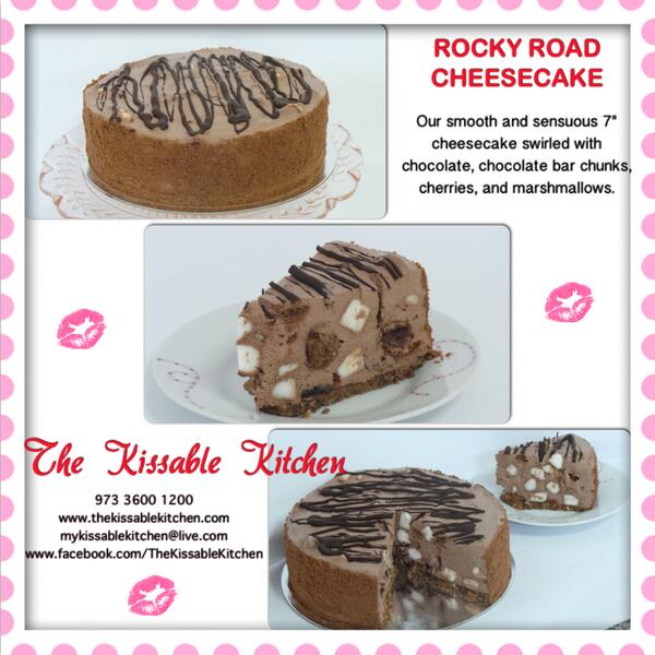 kissablekitchen's tweet photo. #bahrain #bh #bahrainexpats #expatsbahrain
Rocky Road Cheesecake on the racks http://t.co/jqquAOegec