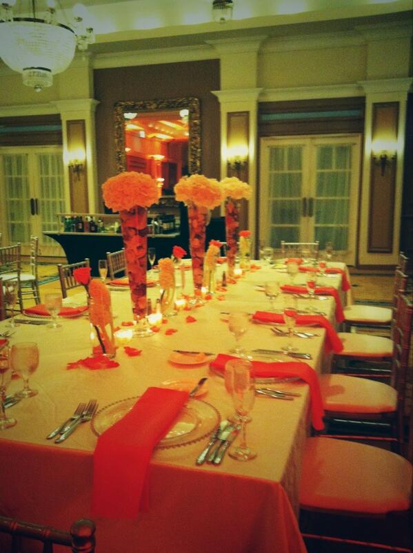 At_Last_Events's tweet image. Destination centerpieces! #flowers #seashells #coral