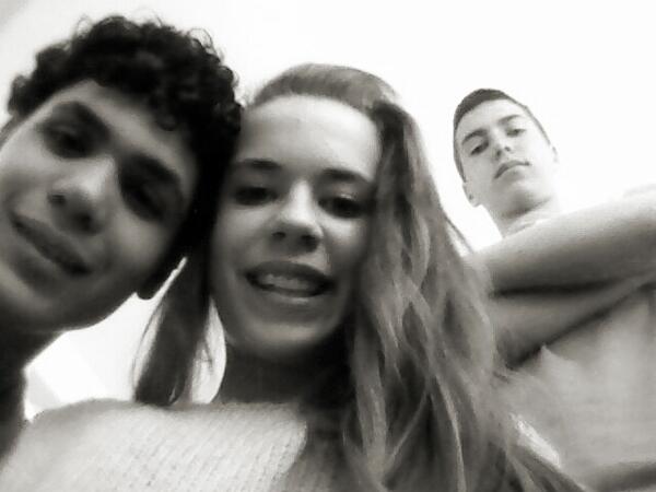 Maarthaalovee's tweet photo. Aqui en clase con @jasonsanzrodrig y @july131 http://t.co/d2QYPihiu7