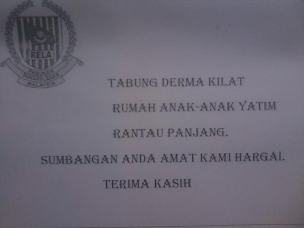 fatin4886's tweet photo. Ayuh semua... #KutipanDermaKilat utk #Ank2YtimRntauPjg : ..Sumbngn blh dslurkn kePjbt @RELA_KLANG http://t.co/NOPyCazx26 @relamalaysia