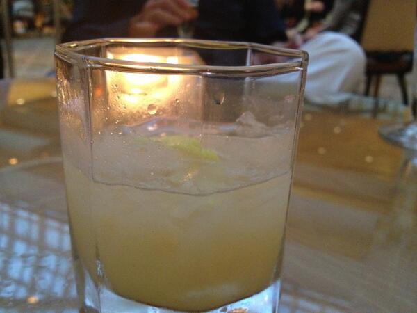daniel_goh00's tweet photo. Start my evening with Hibiki whiskey sour at Ritz Carlton. http://t.co/Y2CoxiLcTR