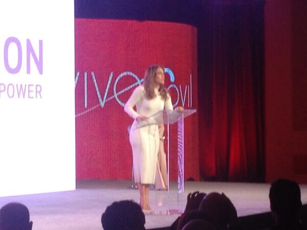 AndyGelb's tweet photo. #Jennifer Lopez @JLo taking the stage at #CTIA announcing Viva Movil. @vzwnews #getviva http://t.co/5y2fWefxJh