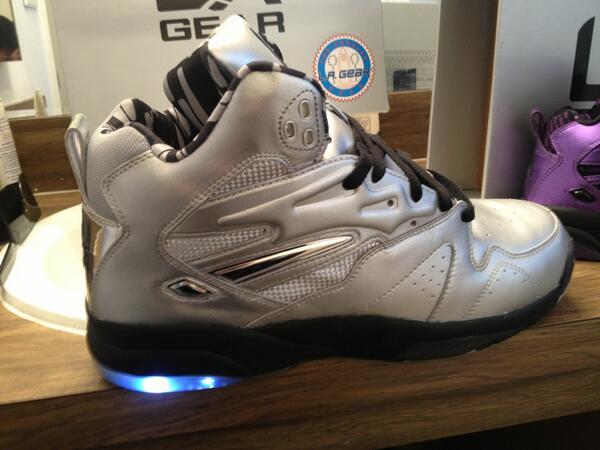 Anthony_Spitz's tweet photo. Get your gear up with @LAGearOriginals ! http://t.co/NJQ1ggoyhH