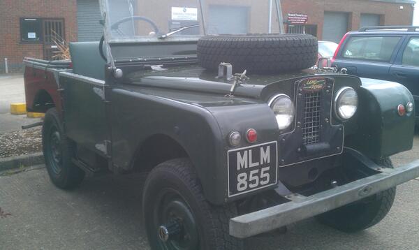 RocArd_UK's tweet photo. @LandRoverWorld @LRMonthly @LandRoverOwner this 1959 low mileage in original condition is for sale http://t.co/hb8iLNg7zL