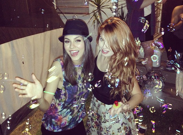 DebbysHair's tweet photo. @TheDebbyRyan may I just say I looked flawless at your b-day event http://t.co/EvbIg2ZgeV