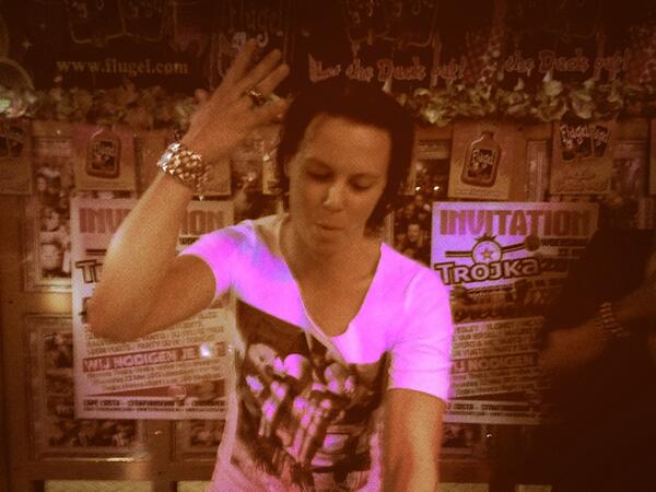 StefGeraets's tweet photo. Here we go!!!!!! @DJMauroFuerte @InventEvents @360bookingscom http://t.co/izTmgfPHnX