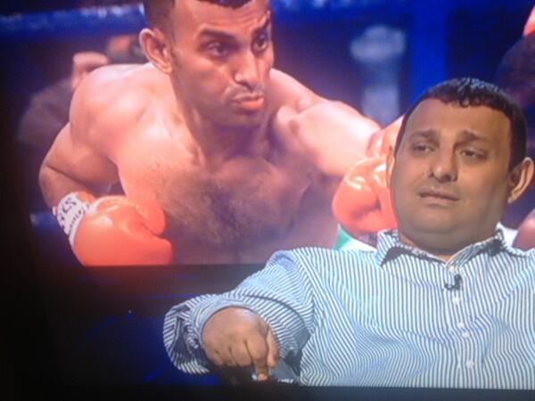 EoinMcDevitt's tweet photo. 1997 Prince Naseem punches 2013 Prince Naseem in back of head http://t.co/w3FEg58vMM