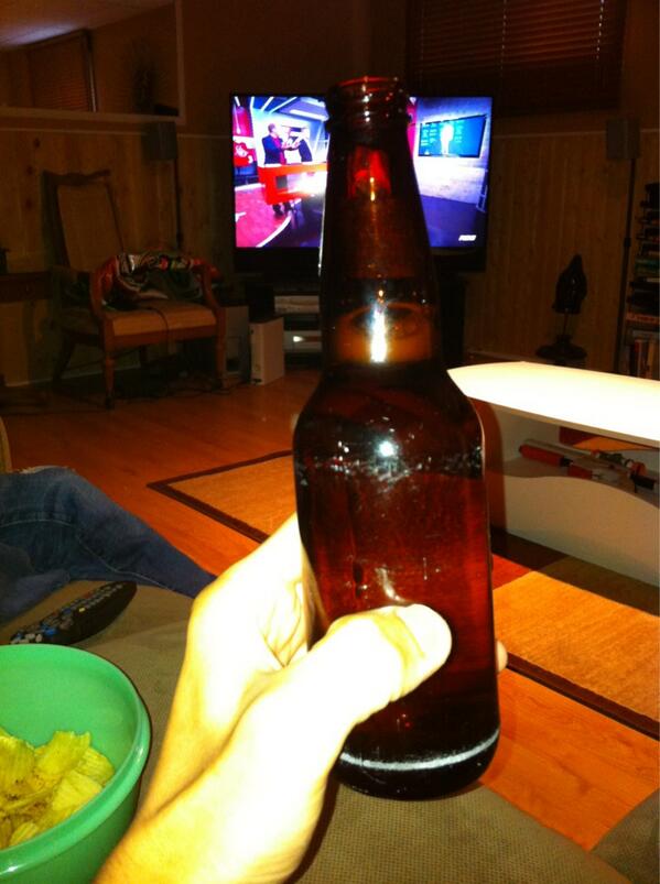 MaximeRenaud1's tweet photo. Une bonne biere avent la game #gopensgo http://t.co/2PK6hl1K47