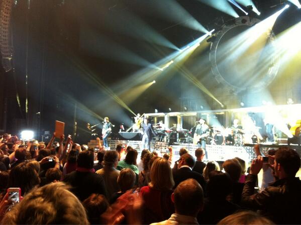 lescoop37's tweet photo. @PatrickBruelOff http://t.co/zABEkA1m0w