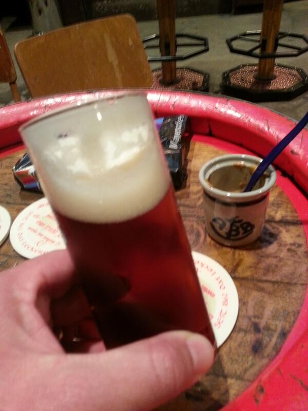 SaschaRoss's tweet photo. Prost aus dem #uerige in #dusseldorf http://t.co/NyjEdgO9fa