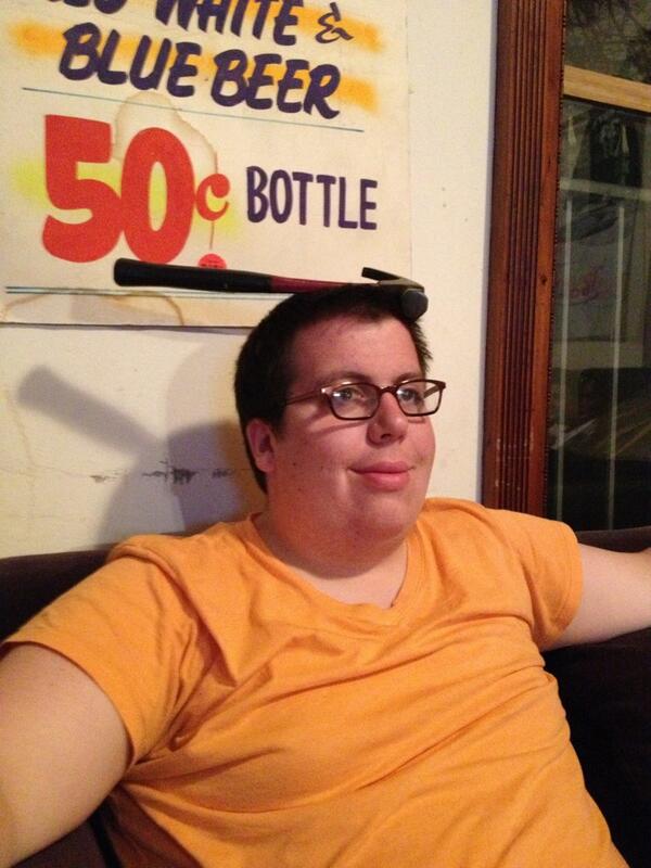 StuffOnJimmy's tweet photo. Hammer http://t.co/H7EIFAvxsS