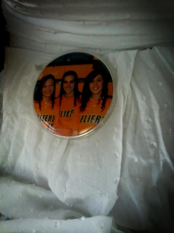 Crashidy1995's tweet image. Got my girls with me! #techgraduation