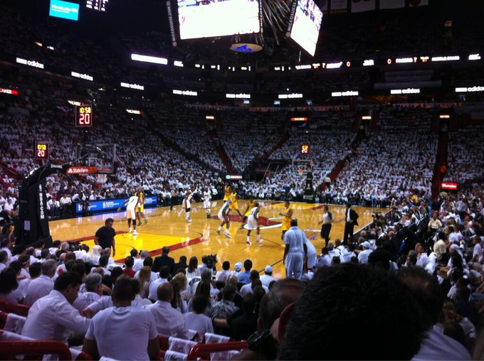 At the Miami Heat game with @cutelunastar! Lets go heat😄 http://t.co/M5n4cGBnzD<a class="tags" href="/tag/cutelunastar">@cutelunastar</a><a href="/tag/fan"class="tags"><span>#fan</span></a>