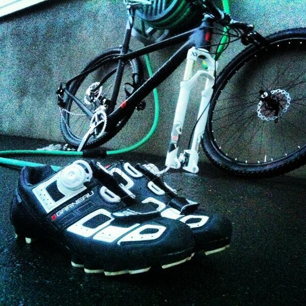 GarneauQc's tweet photo. Getting ready for BSP this weekend! @Louis_Garneau @ShimanoMTB http://t.co/tmC08caIwO