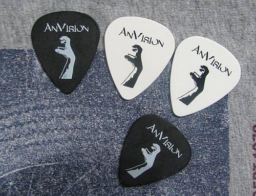 AnVisionBand's tweet photo. Greg and NoLogo Picks. Who wants to get one, must on our show.... http://t.co/ZoVNJCa5hF