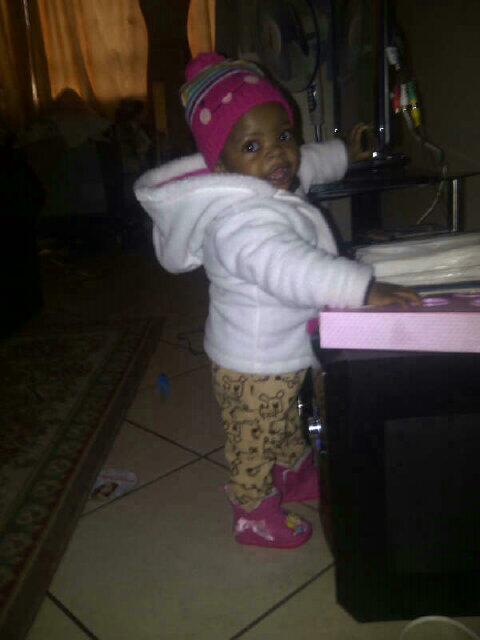 fishfowoplay's tweet photo. Ewaoluwatofunmi is a year today come n praise the lord with me. For his mercy remain forever http://t.co/Ie1A0TcYvr