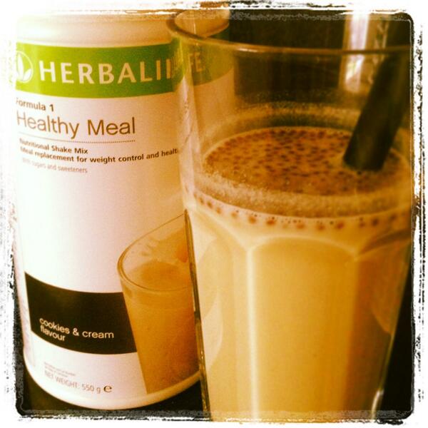 Started every day with a healthy breakfast #PSN #Formula1shake #CookiesAndCream #Health #Nutrition #BalancedDiet