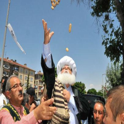 54. Uluslararası Akşehir Nasreddin Hoca Anma ve Mizah Günleri Festivali'ne oy vermek için: facebook.com/miceodulleri/a…