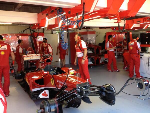 El equipo Ferrari ...