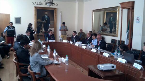 RulesBenitez's tweet image. Inicia la sesión #ProgramaAnticorrupción en vivo naucalpan.gob.mx @NaucalpanGob @FabianRGomez