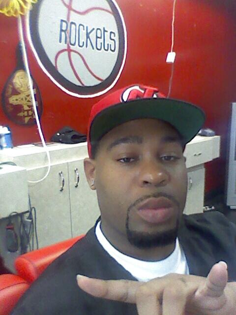 pierrethebarber's tweet photo. At the Shop http://t.co/PSREvnbknV
