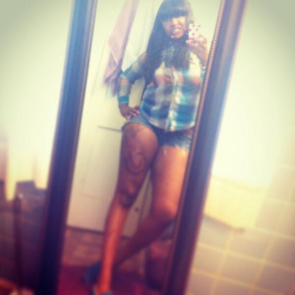 LatisaJames's tweet photo. Heyyy http://t.co/PG4WKmeuKL