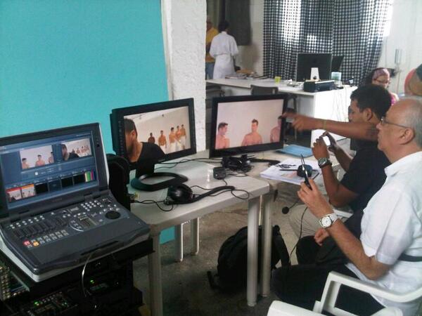 CarlosBrandt's tweet image. ¡Que buena pinta tiene! RT @ContraPared: Grabando!!! #ElMejorEspacio