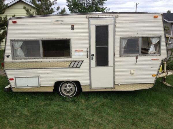 1976 Holidaire Camper reddeer.kijiji.ca/c-cars-vehicle…
